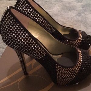 Enzo Angiolini heels